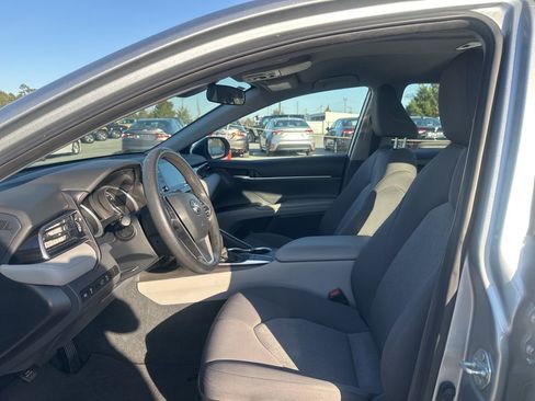 Used 2023 Toyota Camry LE image 13
