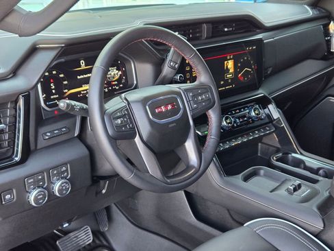 Used 2026 GMC Sierra 2500 AT4X image 10