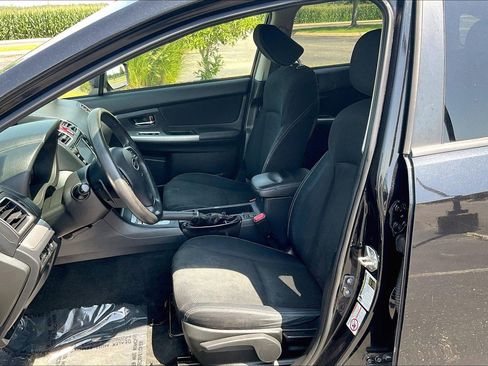 Used 2015 Subaru Crosstrek 2.0i Premium image 7