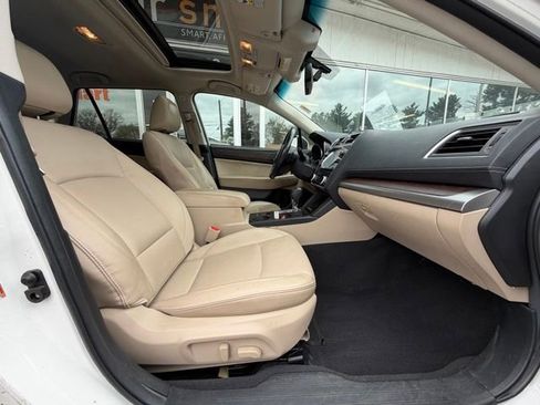 Used 2019 Subaru Outback 3.6R Limited AWD/4WD image 10