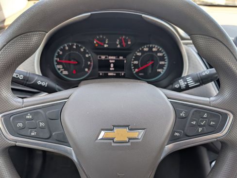 Used 2022 Chevrolet Malibu LT FWD image 24