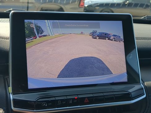 New 2026 Jeep Compass Latitude AWD/4WD image 18