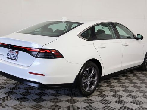 Used 2023 Honda Accord EX image 4