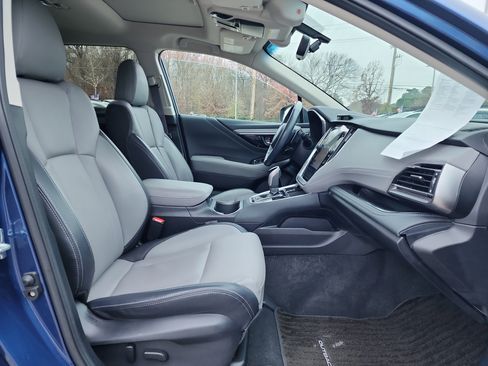 Used 2021 Subaru Outback Limited image 16