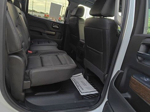 Used 2019 GMC Sierra 2500 Denali w/ Duramax Plus Package image 17