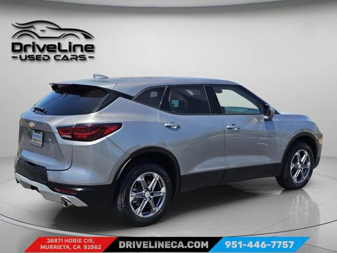 Used 2025 Chevrolet Blazer LT AWD/4WD image 12