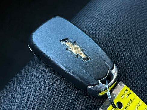 Used 2022 Chevrolet Malibu LT FWD image 27