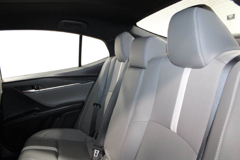 Used 2025 Toyota Camry SE FWD image 16