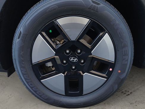 New 2026 Hyundai Santa Fe SE image 14