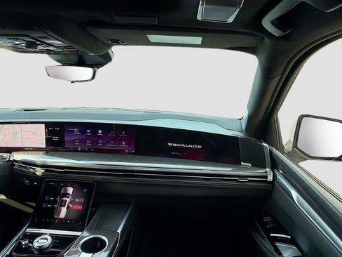 Certified 2025 Cadillac Escalade ESV V AWD/4WD image 18