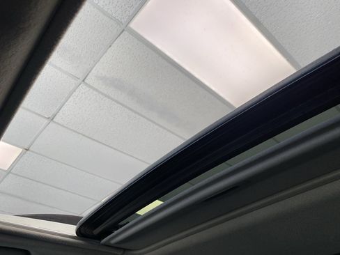 Used 2009 Toyota RAV4 Limited image 20