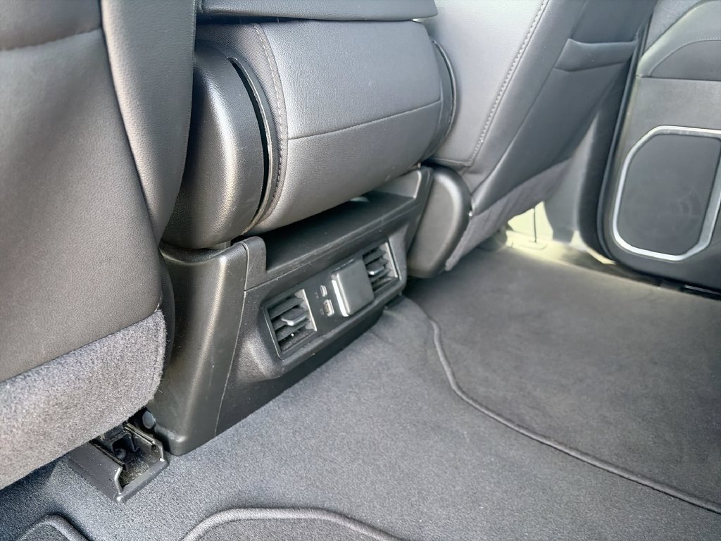 Used 2025 GMC Sierra 1500 SLT AWD/4WD image 25
