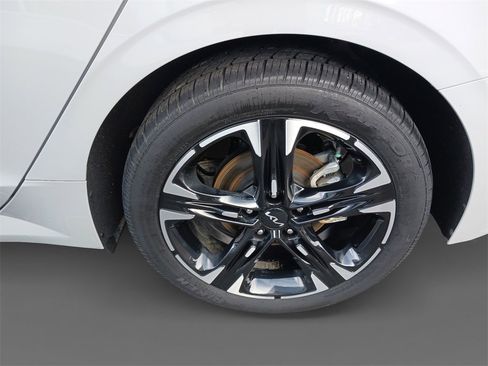 Used 2023 Kia K5 GT-Line image 8