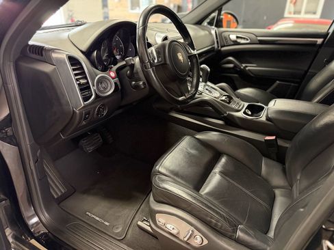 Used 2013 Porsche Cayenne Diesel AWD/4WD image 16