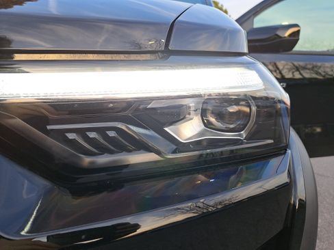 Used 2025 Chevrolet Colorado ZR2 w/ Technology Package image 31