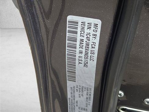 Used 2022 Jeep Cherokee Trailhawk w/ Sun, Sound & Nav Group AWD/4WD image 26