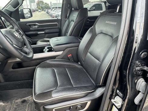 Used 2023 RAM 1500 Laramie AWD/4WD image 18