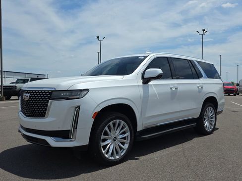 Used 2021 Cadillac Escalade Luxury AWD/4WD image 1