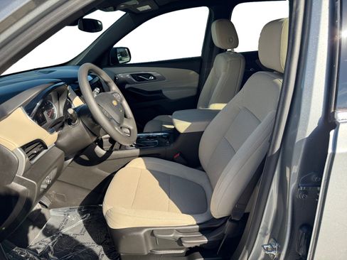 Used 2023 Chevrolet Traverse LS w/ Safety Package image 2