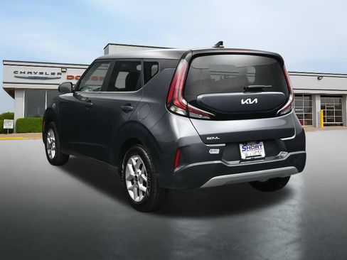 Used 2023 Kia Soul LX w/ Option Group 015 FWD image 3