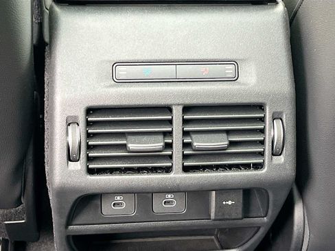 Used 2026 Land Rover Discovery Sport Landmark AWD/4WD image 19