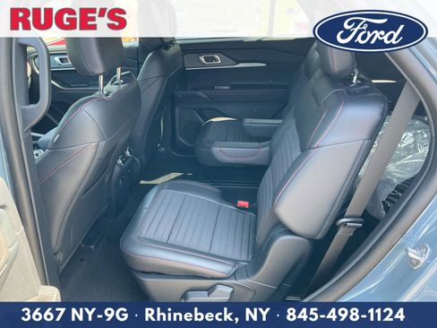 New 2026 Ford Explorer ST-Line w/ ST-Line Street Pack AWD/4WD image 15