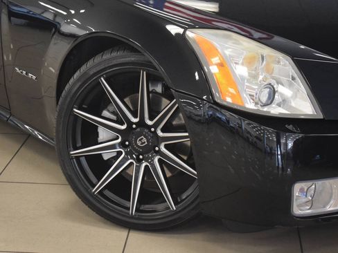 Used 2005 Cadillac XLR RWD image 6