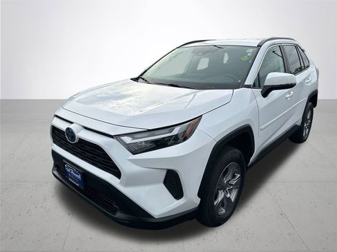 Used 2024 Toyota RAV4 LE image 2