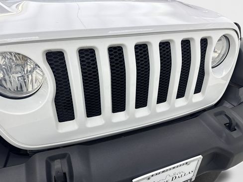 Used 2019 Jeep Wrangler Unlimited Sport S AWD/4WD image 24