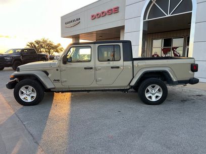 Used 2022 Jeep Gladiator Sport