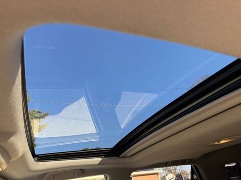 Used 2017 Toyota 4Runner SR5 Premium image 4