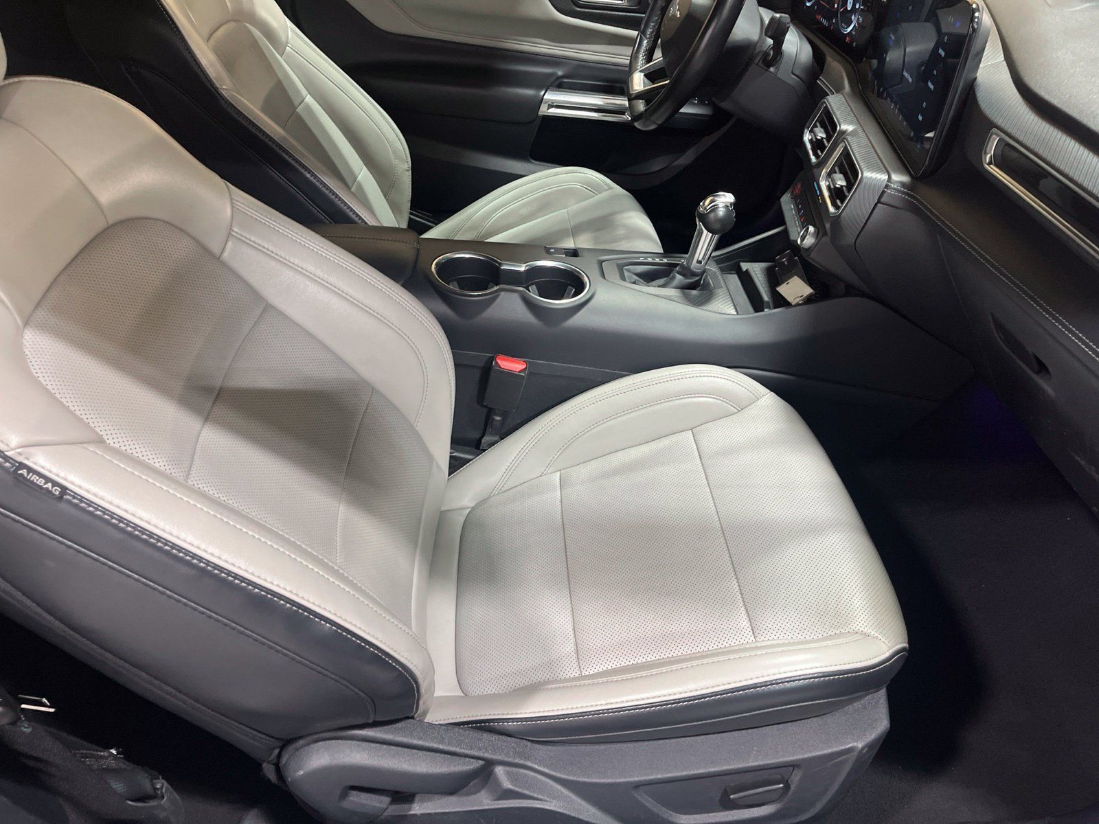 Used 2024 Ford Mustang Premium RWD image 15