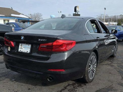 Used 2018 BMW 530i xDrive image 16