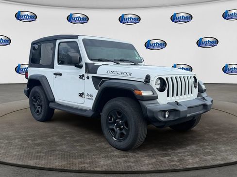 Used 2021 Jeep Wrangler Sport AWD/4WD image 7