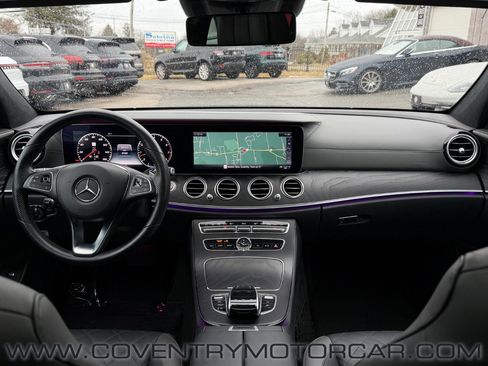 Used 2018 Mercedes-Benz E 400 4MATIC Wagon image 37