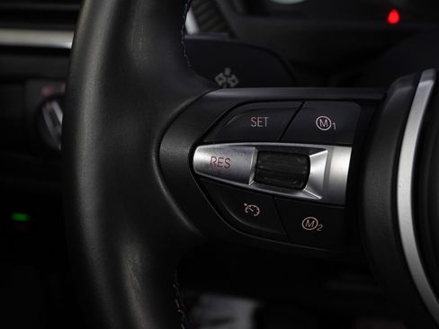 Used 2018 BMW M4 Coupe RWD image 17