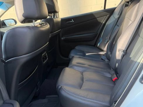 Used 2014 Nissan Maxima 3.5 SV w/ Premium Package FWD image 9