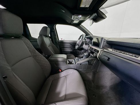 Used 2025 Toyota Tacoma SR5 image 30