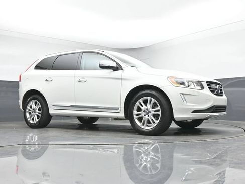 Used 2015 Volvo XC60 T5 Platinum FWD image 10