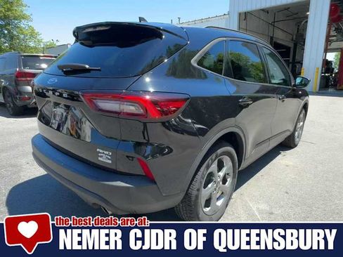 Used 2025 Ford Escape ST-Line Select AWD/4WD image 8