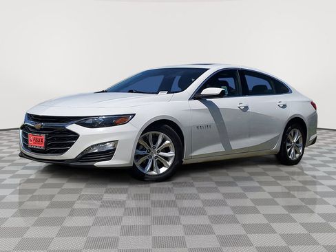 Used 2024 Chevrolet Malibu LT FWD image 2