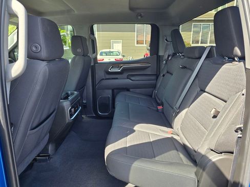 Used 2022 GMC Sierra 1500 Elevation w/ LPO, Elevation Black Package AWD/4WD image 16