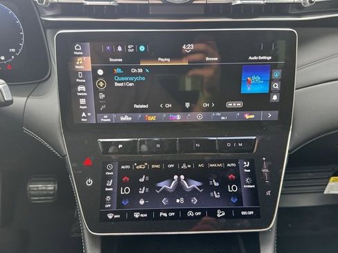 New 2025 Maserati Grecale GT image 14