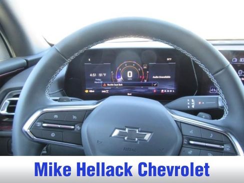 New 2026 Chevrolet Traverse Z71 w/ Driver Confidence Package image 16