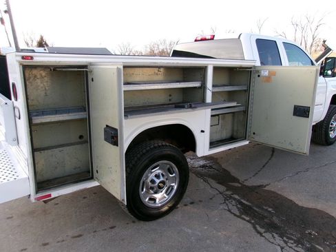 Used 2017 Chevrolet Silverado 2500 W/T w/ WT Convenience Package image 5