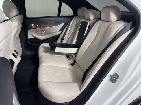 Used 2017 Mercedes-Benz E 300 4MATIC image 15