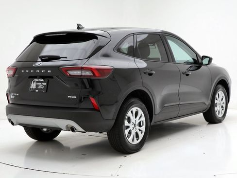 Used 2025 Ford Escape Active AWD/4WD image 9