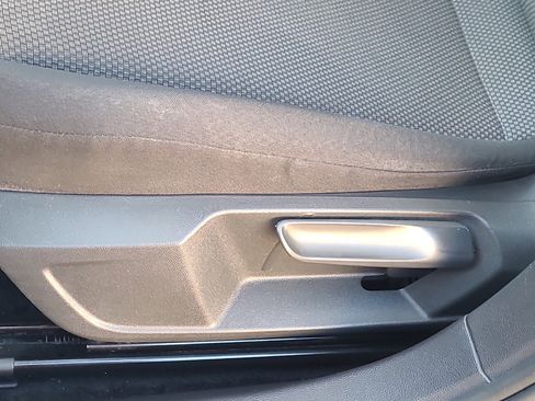 Used 2019 Volkswagen Jetta S image 23