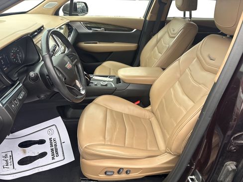 Used 2020 Cadillac XT6 Premium Luxury w/ Platinum Package image 9