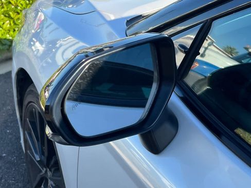 Used 2022 Toyota Camry XSE FWD image 8